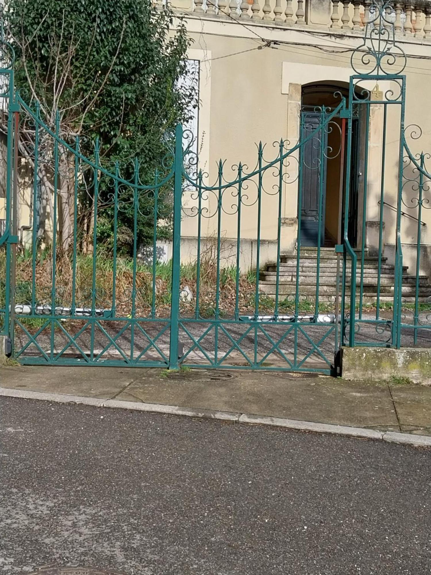 Maison Quai De La Fontaine Plus Parking Nîmes Esterno foto
